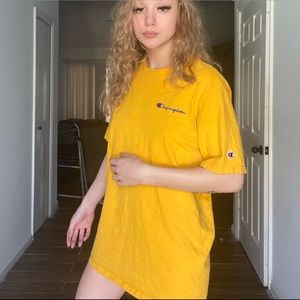 Champion  tee